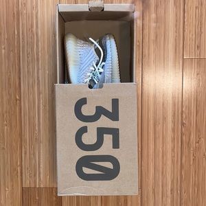 Yeezy Boost 350 v2 size 7k